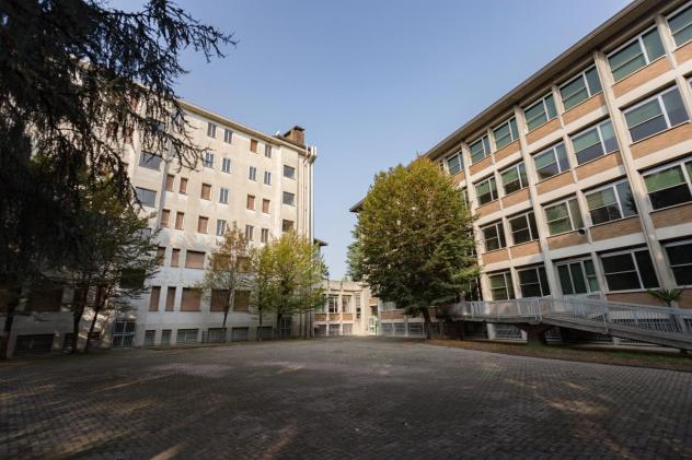 negozio in vendita a Cinisello Balsamo