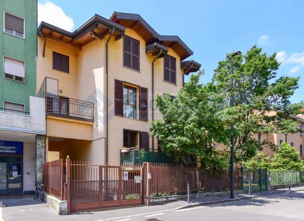 casa indipendente in vendita a Cinisello Balsamo