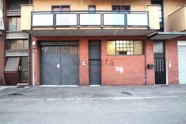 locale di sgombero in vendita a Cinisello Balsamo in zona Campo dei Fiori