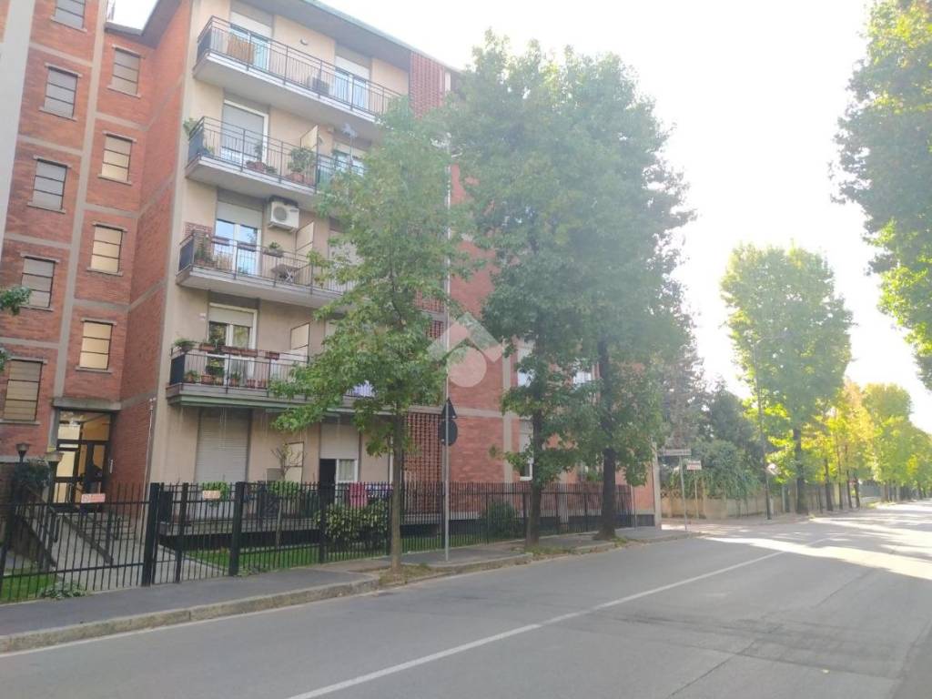 appartamento in vendita a Cinisello Balsamo in zona Robecco