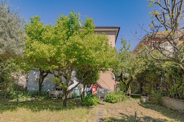 casa indipendente in vendita a Cinisello Balsamo