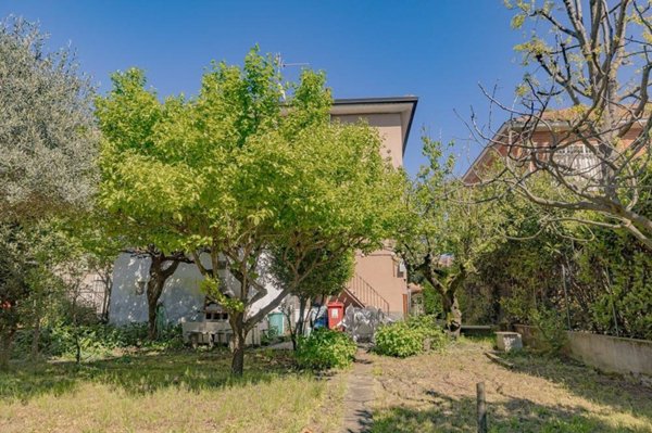 casa indipendente in vendita a Cinisello Balsamo