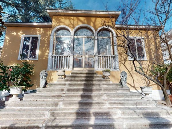 casa indipendente in vendita a Cinisello Balsamo in zona Robecco