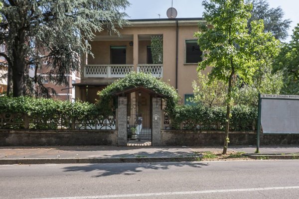 casa indipendente in vendita a Cinisello Balsamo