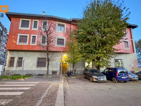 appartamento in vendita a Cinisello Balsamo in zona Robecco
