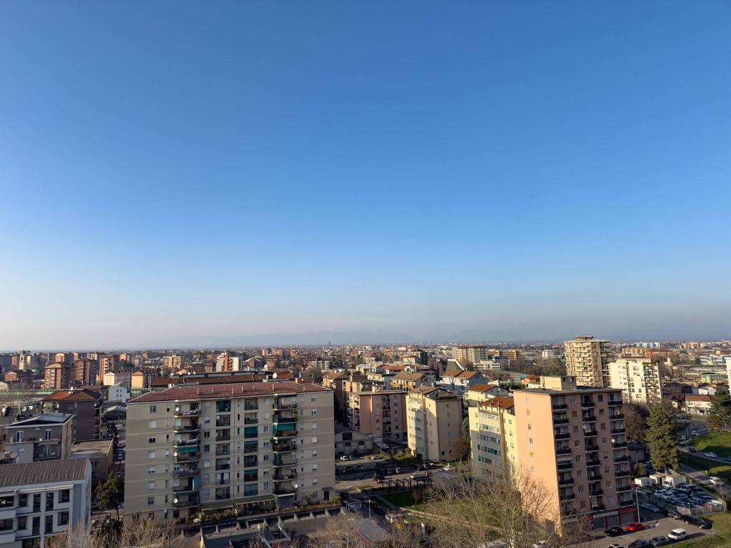 appartamento in vendita a Cinisello Balsamo in zona Robecco