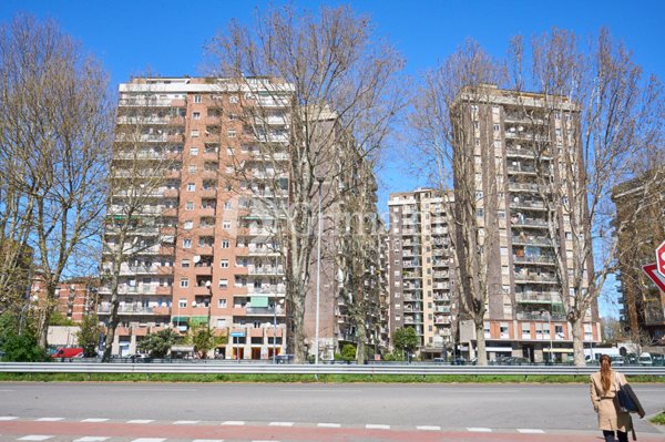 appartamento in vendita a Cinisello Balsamo in zona Robecco