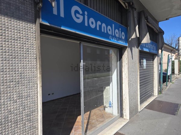 negozio in vendita a Cinisello Balsamo