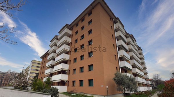 appartamento in vendita a Cinisello Balsamo in zona Campo dei Fiori