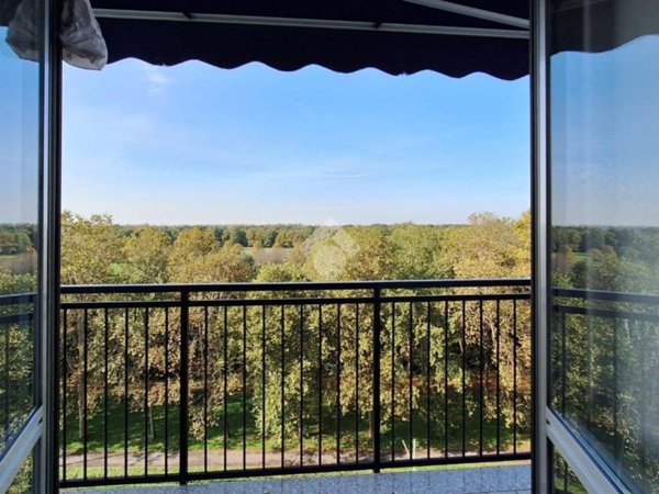 appartamento in vendita a Cinisello Balsamo in zona Robecco