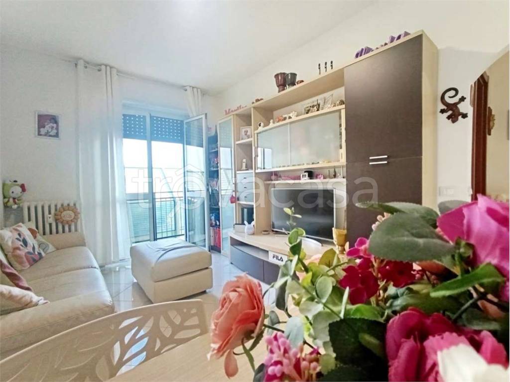 appartamento in vendita a Cinisello Balsamo in zona Campo dei Fiori