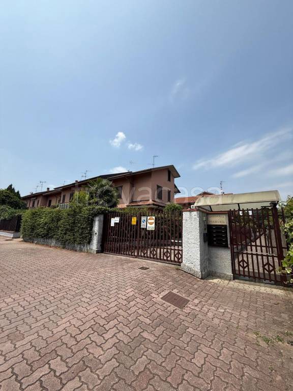 casa indipendente in vendita a Cinisello Balsamo