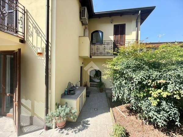 casa indipendente in vendita a Cinisello Balsamo