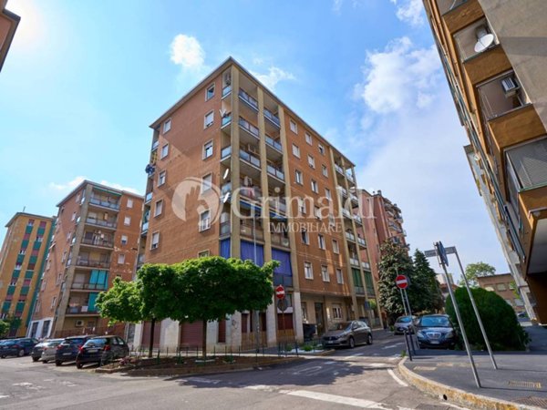 appartamento in vendita a Cinisello Balsamo in zona Robecco