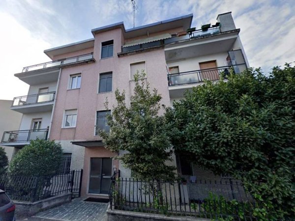 appartamento in vendita a Cinisello Balsamo in zona Robecco