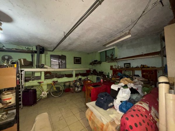 locale di sgombero in vendita a Cinisello Balsamo