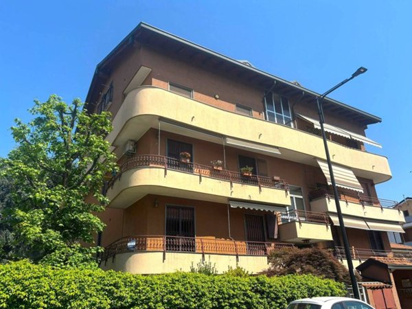appartamento in vendita a Cinisello Balsamo in zona Campo dei Fiori