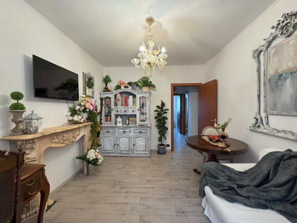 appartamento in vendita a Cinisello Balsamo in zona Robecco