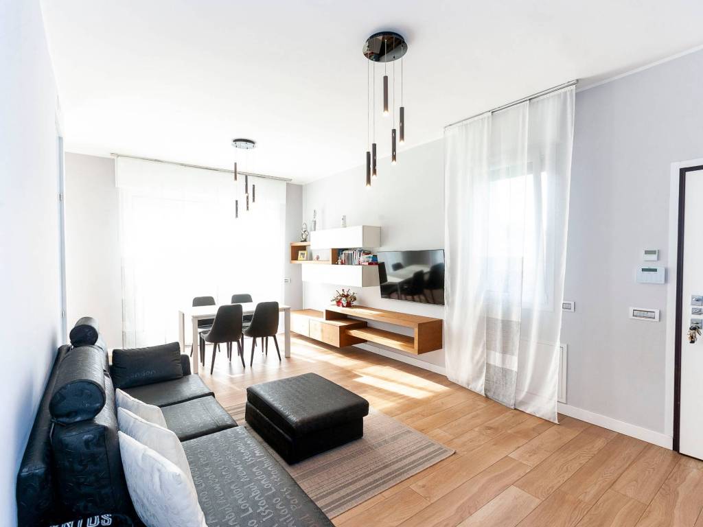 casa indipendente in vendita a Cinisello Balsamo