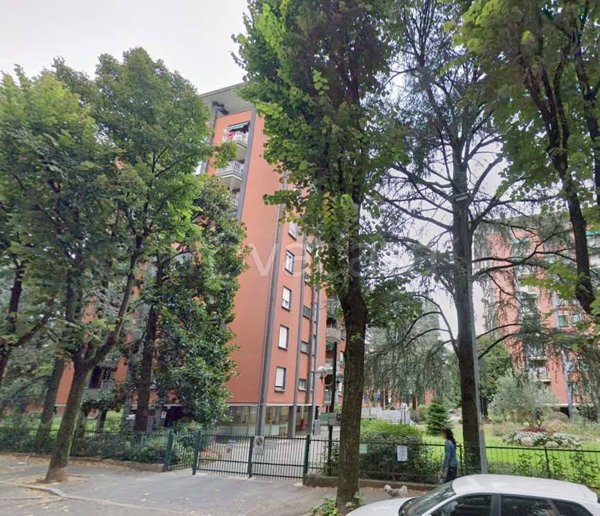 appartamento in vendita a Cinisello Balsamo in zona Campo dei Fiori