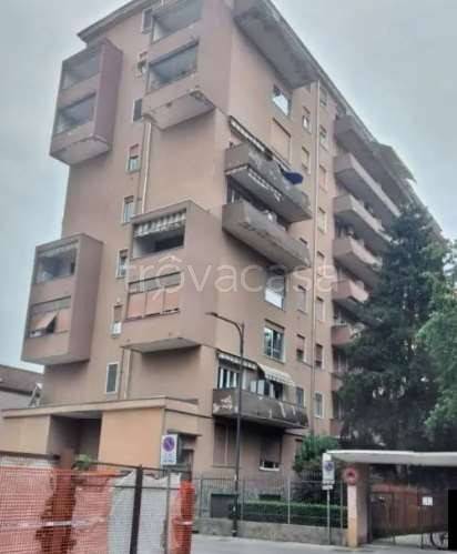 trivano in vendita a Cinisello Balsamo