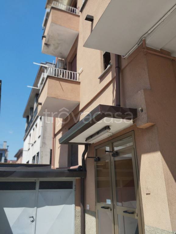 appartamento in vendita a Cinisello Balsamo in zona Robecco