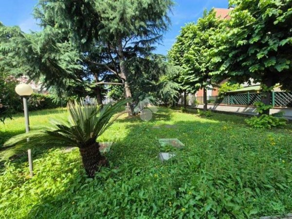 appartamento in vendita a Cinisello Balsamo in zona Robecco