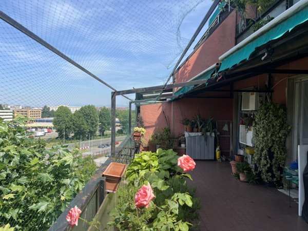 casa indipendente in vendita a Cinisello Balsamo in zona Villa Rachele