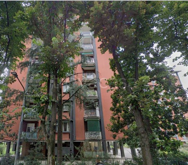 appartamento in vendita a Cinisello Balsamo in zona Campo dei Fiori