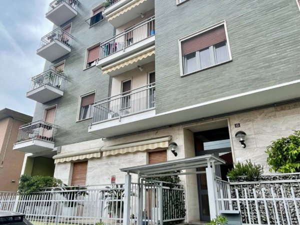 appartamento in vendita a Cinisello Balsamo in zona Robecco