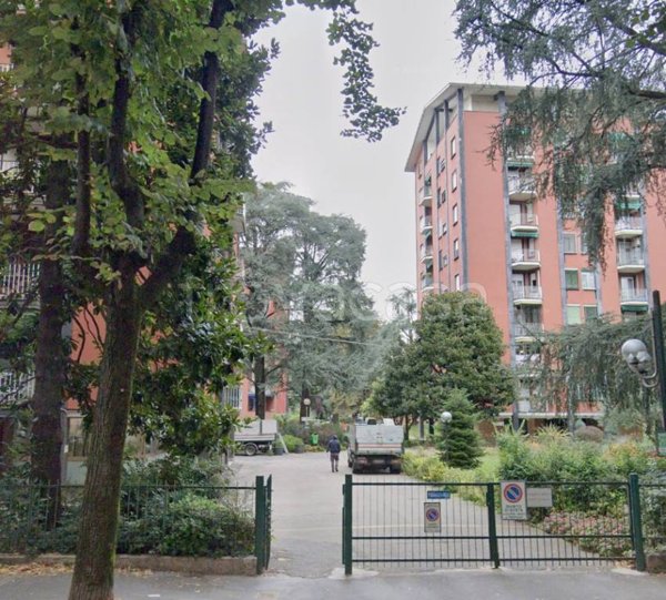 appartamento in vendita a Cinisello Balsamo in zona Campo dei Fiori