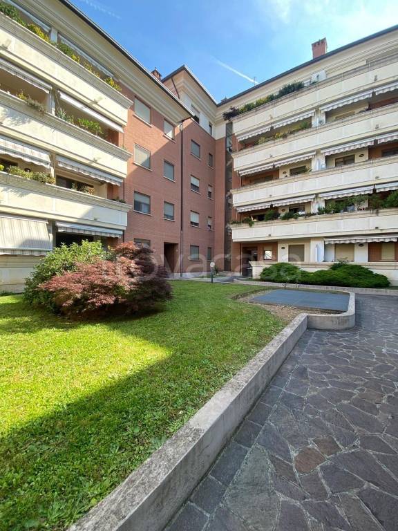 appartamento in vendita a Cinisello Balsamo