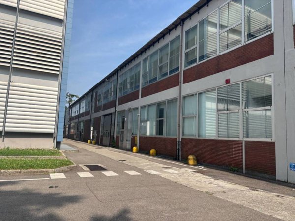 ufficio in vendita a Cinisello Balsamo in zona Robecco