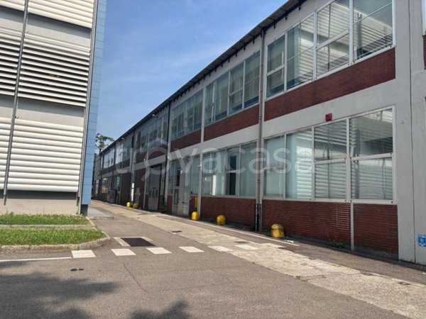 ufficio in vendita a Cinisello Balsamo in zona Robecco