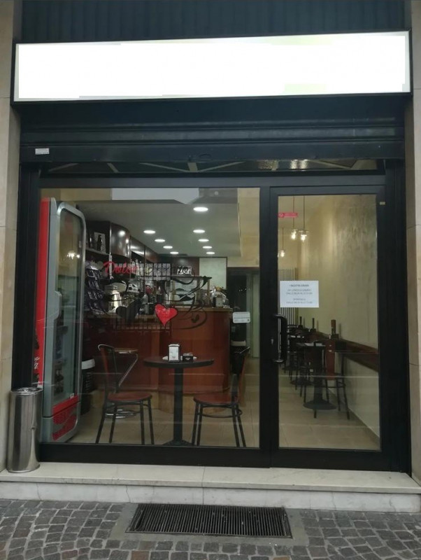 negozio in vendita a Cinisello Balsamo
