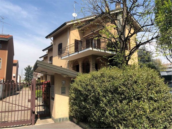 casa indipendente in vendita a Cinisello Balsamo