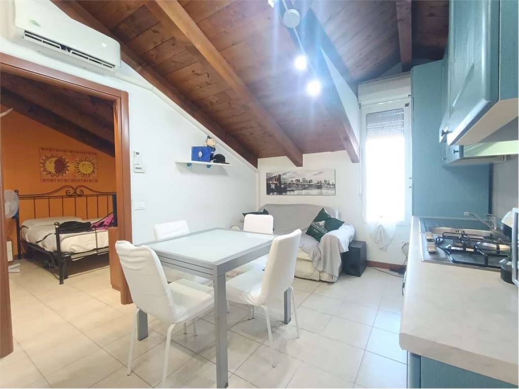 appartamento in vendita a Cinisello Balsamo in zona Robecco