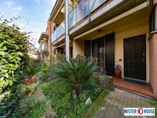 casa indipendente in vendita a Cinisello Balsamo