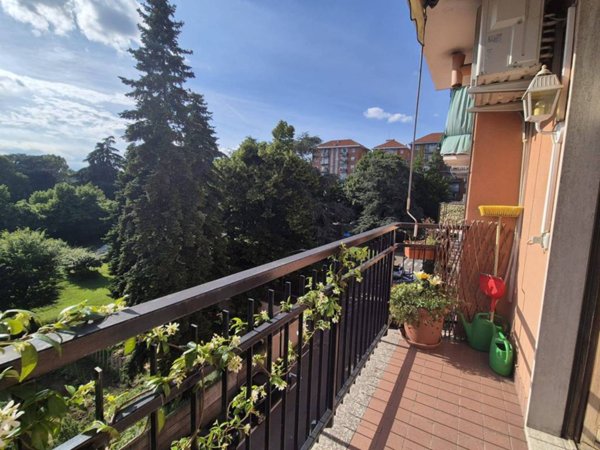 appartamento in vendita a Cinisello Balsamo in zona Robecco