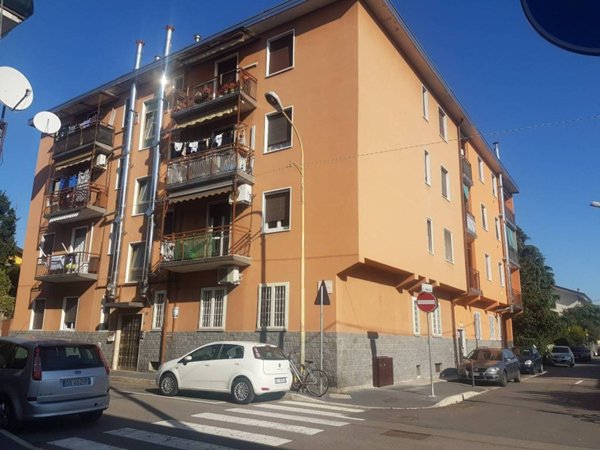 appartamento in vendita a Cinisello Balsamo in zona Robecco