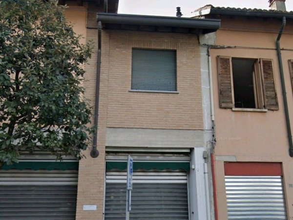 negozio in vendita a Cinisello Balsamo in zona Campo dei Fiori