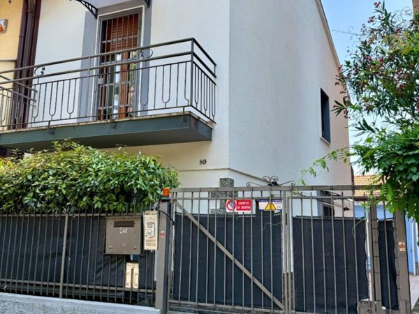casa indipendente in vendita a Cinisello Balsamo