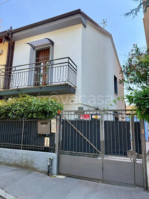 casa indipendente in vendita a Cinisello Balsamo