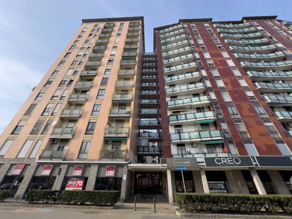 appartamento in vendita a Cinisello Balsamo in zona Robecco