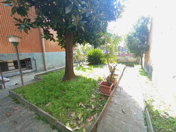casa indipendente in vendita a Cinisello Balsamo