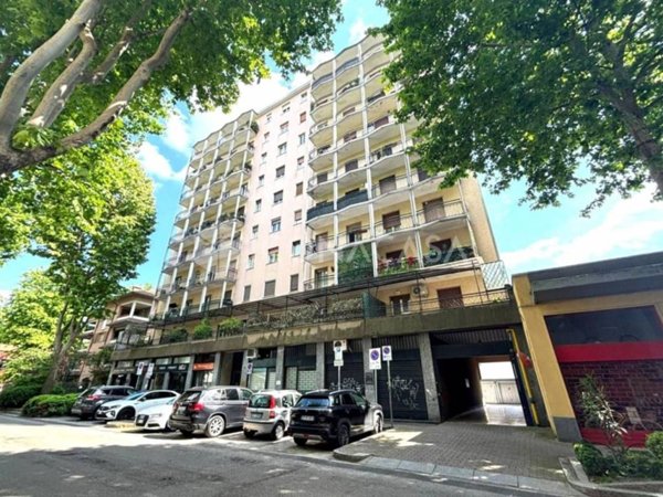 appartamento in vendita a Cinisello Balsamo in zona Robecco