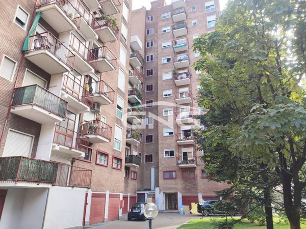 appartamento in vendita a Cinisello Balsamo in zona Robecco