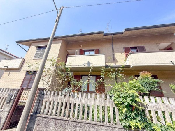 casa indipendente in vendita a Cinisello Balsamo