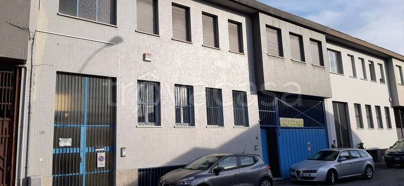 capannone in vendita a Cinisello Balsamo