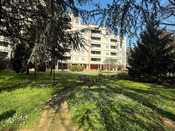 appartamento in vendita a Cinisello Balsamo in zona Campo dei Fiori
